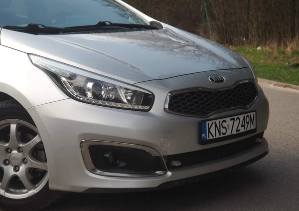 Kia Ceed cena 36900 przebieg: 196120, rok produkcji 2017 z Świnoujście małe 667